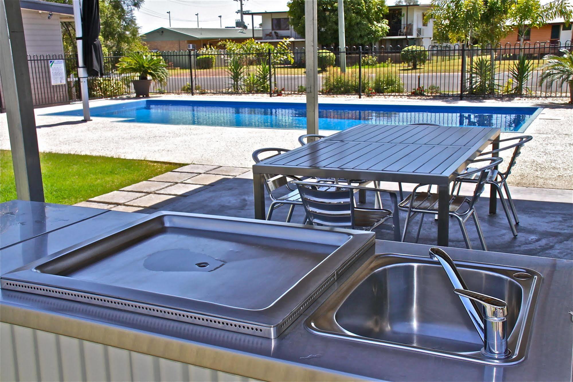 Barcaldine Country Motor Inn Exterior photo